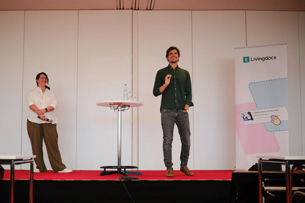<strong></strong><strong>Hannes Vollmuth</strong>, Senior Editor for Digital Strategy and Innovation, Süddeutsche Zeitung, answers some questions from our lively audience following his Keynote speech: <strong>"Destination First: How media can still be the home for users in times of GenAI".&nbsp;</strong>