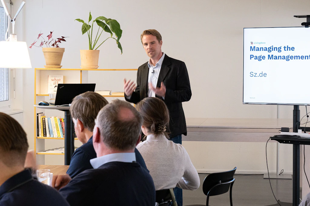 Our CEO Gabriel Hase speaking at our kick-off Spotlight event with Süddeutsche Zeitung