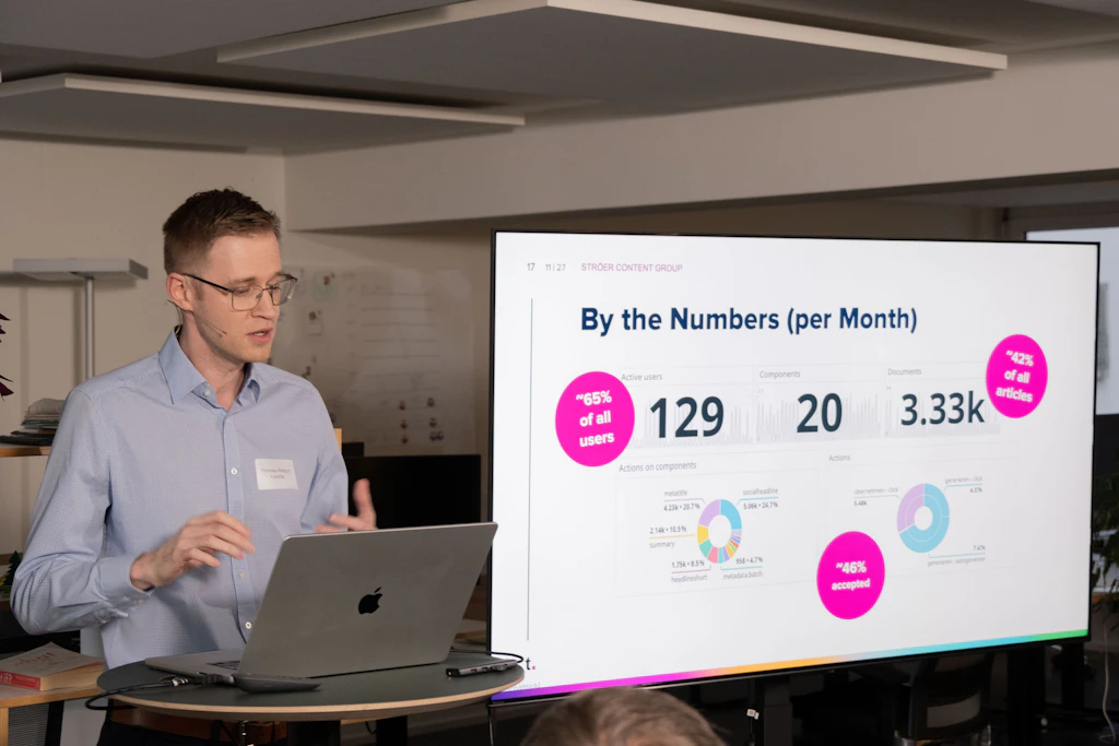 <strong>Thomas Pietsch,</strong> Director Engineering Platforms, Ströer Content Group Product & Tech GmbH, running our audience through some key metrics.